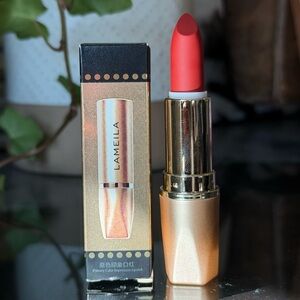 Bright Coral Matte Lipstick — Bold Red-Orange Shade